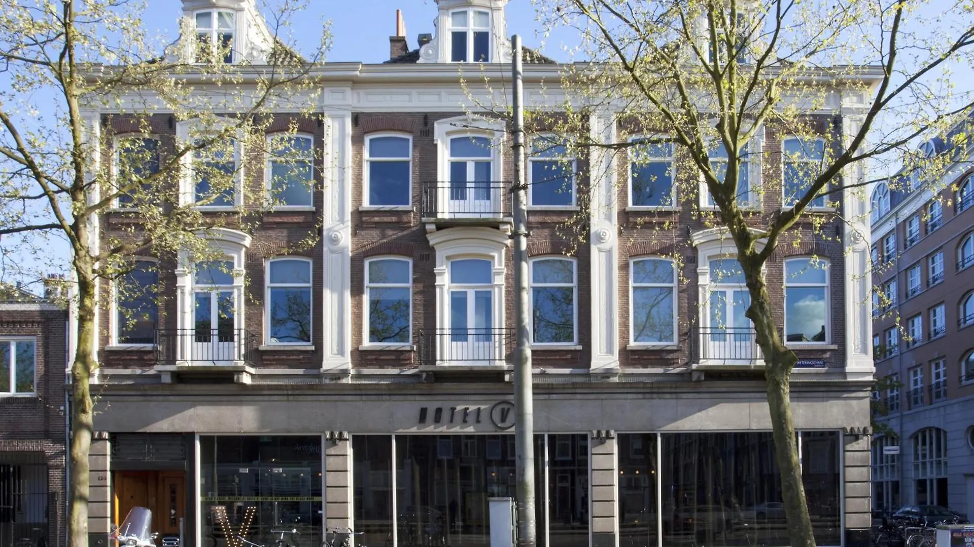 Hotel V Frederiksplein Amsterdam 3*,